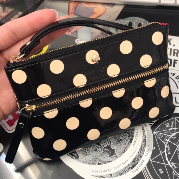 kate spade Handbags - NEW Kate Spade Polka Dot Wristlet
